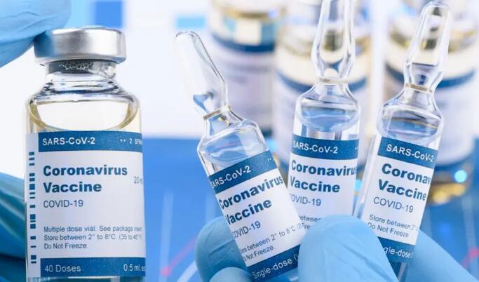 行动经速已经投资了数十亿美元的潜在COVID-19疫苗