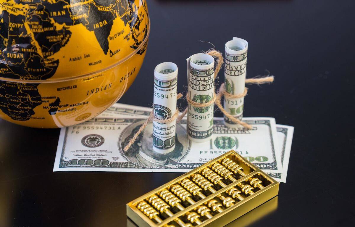 股票和黄金哪个收益大_股票和基金收益大多少_长线投资黄金收益